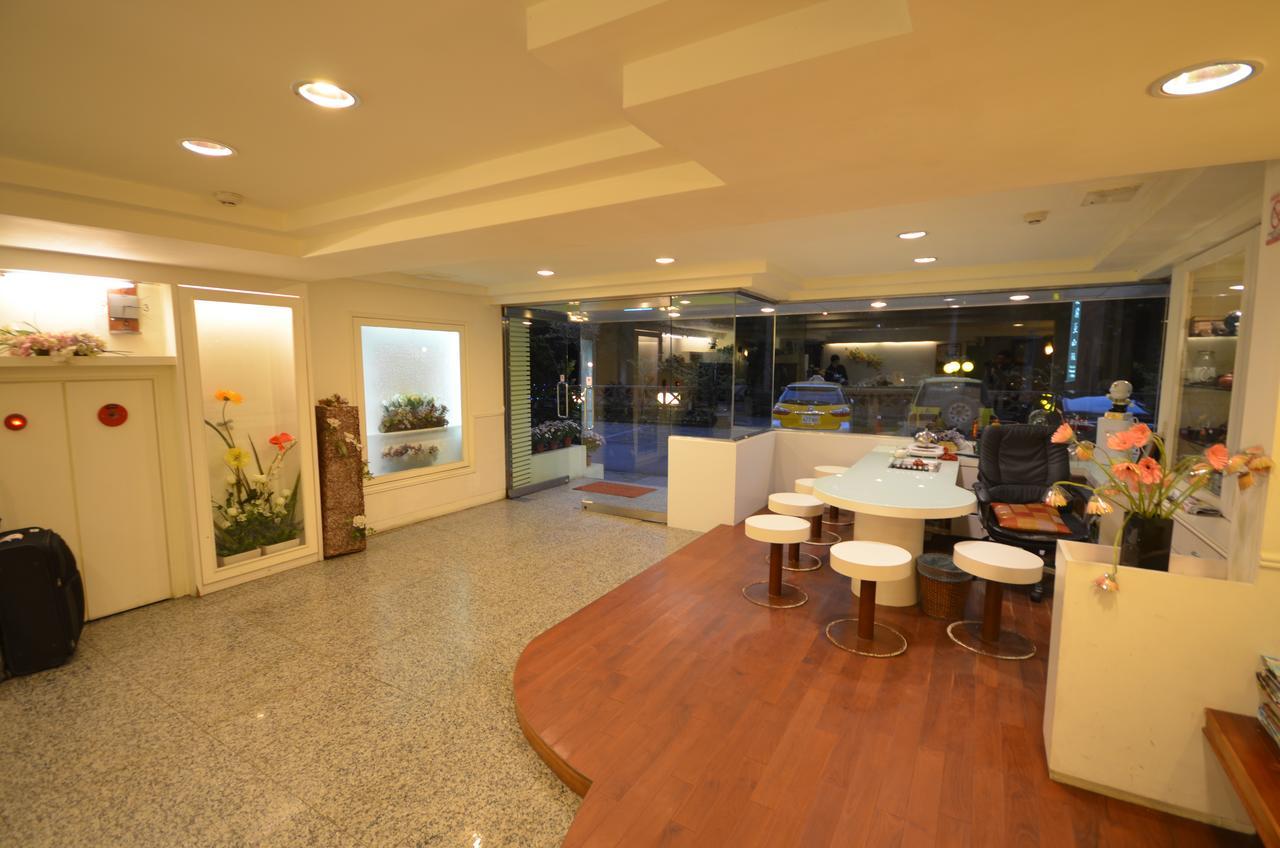 Maria Hotel Zhongzheng (Chiayi) Exterior foto